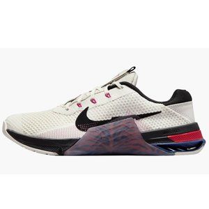 Women’s Nike Metcon 7 - 9.5